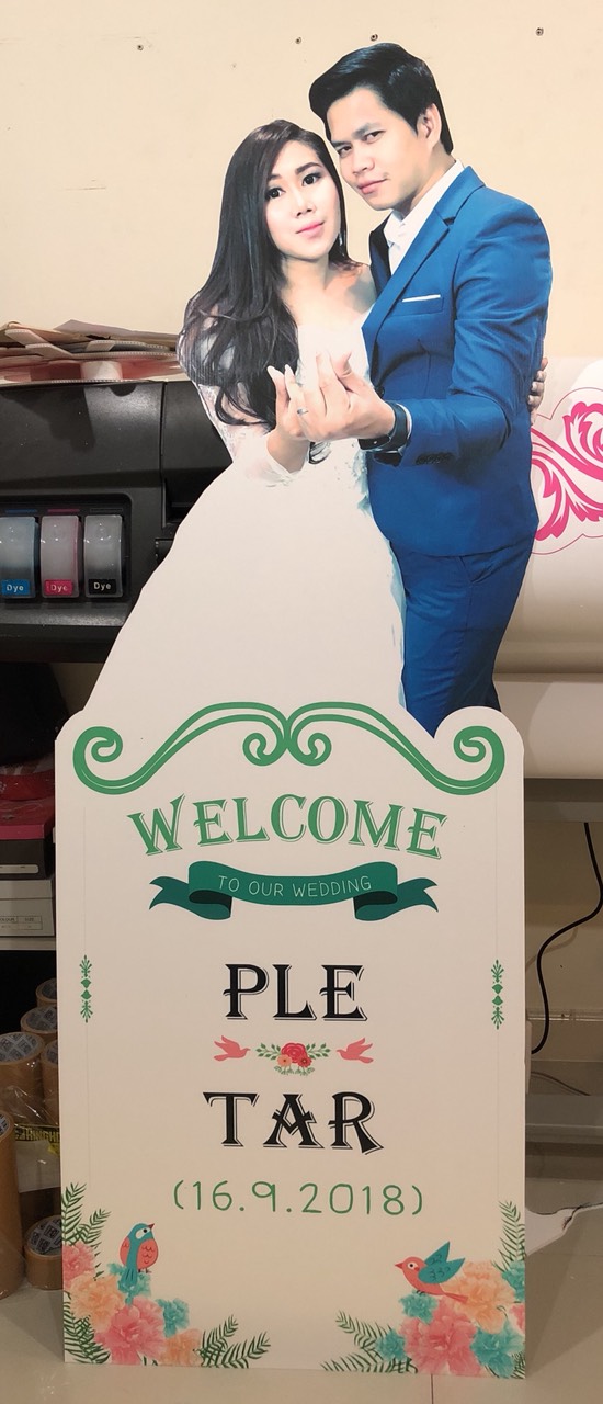 สแตนดี้บ่าวสาว (Standy , Standee) สแตนดี้บ่าวสาว (Standy , Standee)