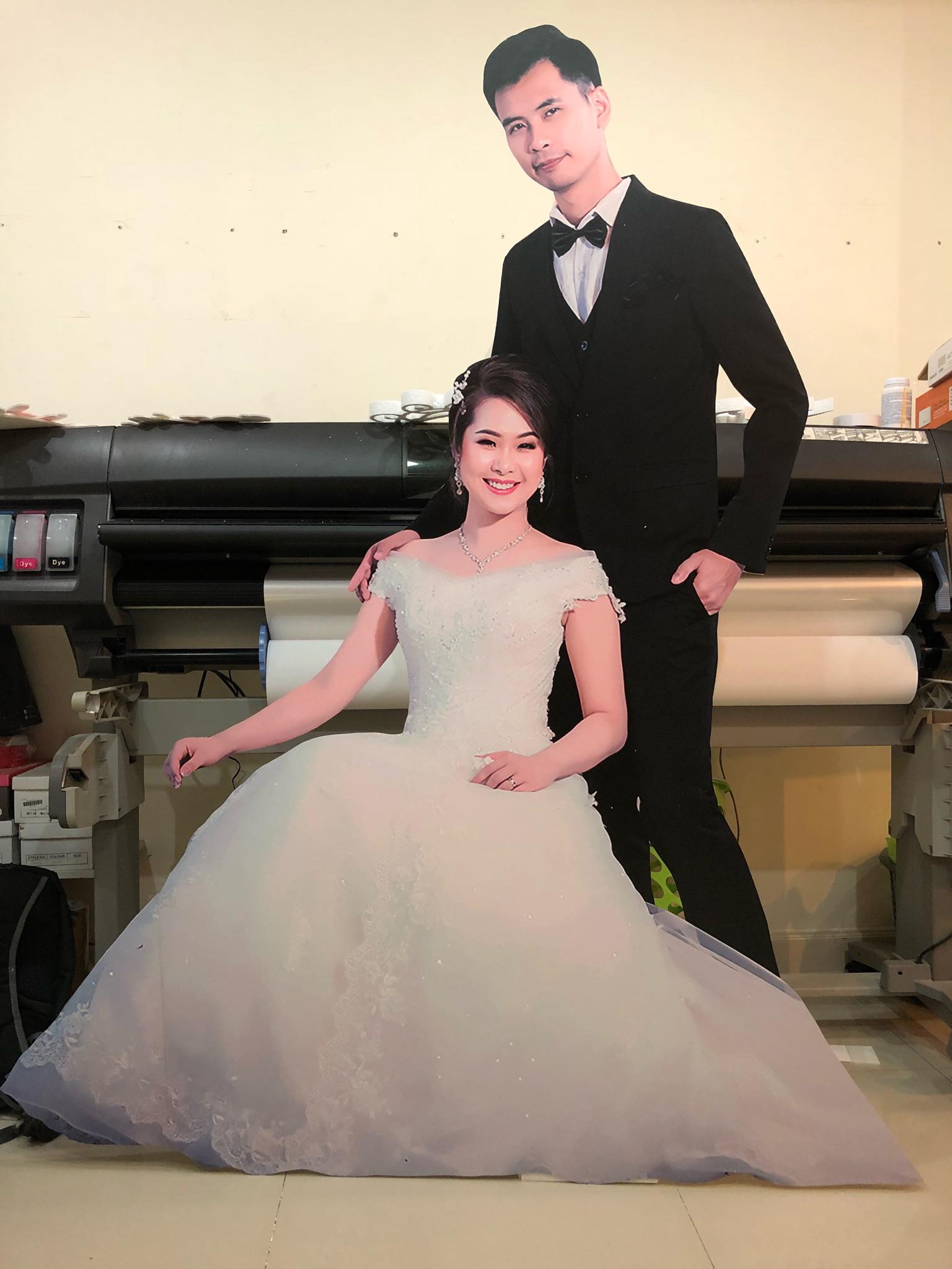 สแตนดี้บ่าวสาว (Standy , Standee) สแตนดี้บ่าวสาว (Standy , Standee)
