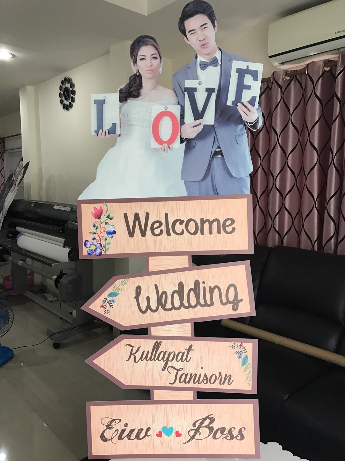 สแตนดี้บ่าวสาว (Standy , Standee) สแตนดี้บ่าวสาว (Standy , Standee)