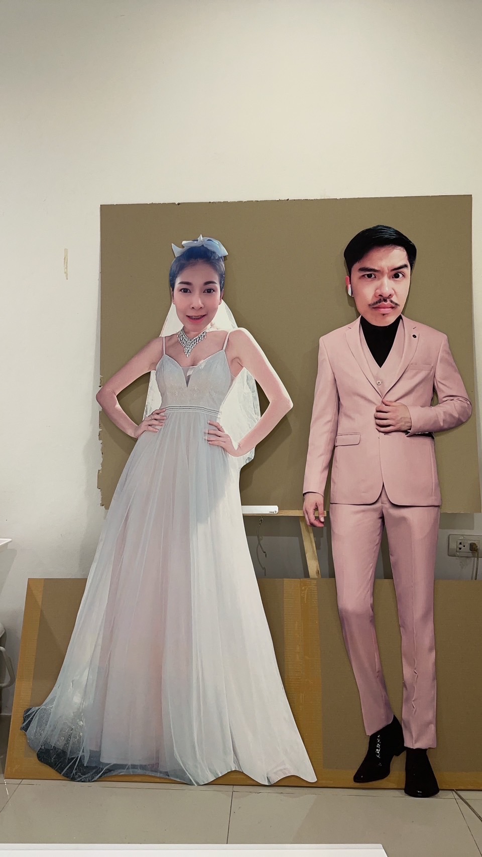 สแตนดี้บ่าวสาว (Standy , Standee) สแตนดี้บ่าวสาว (Standy , Standee)